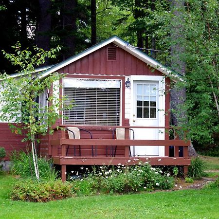 Edgewater Inn & Cottages Eagle River Oda fotoğraf